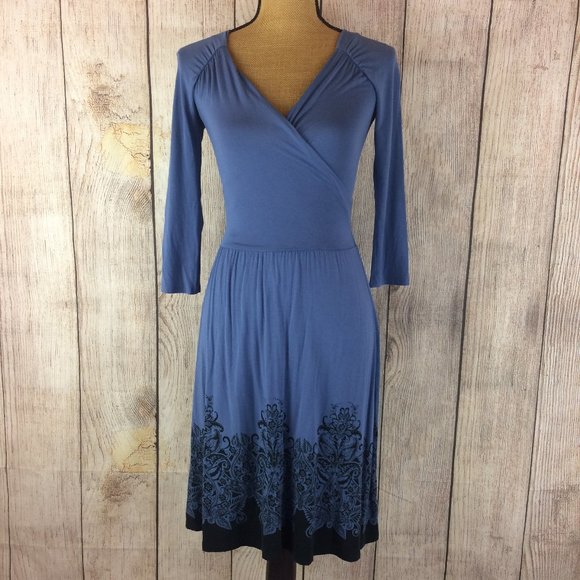 Athleta Dresses & Skirts - Athleta Blue V-Neck 3/4 Sleeve Dress Sz XS
